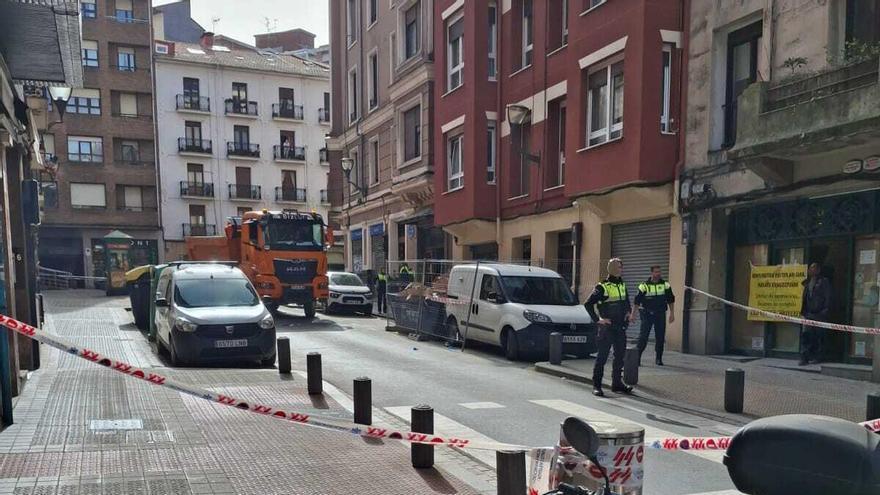 Un camión de obra atropella a una mujer de 74 años en Bilbao