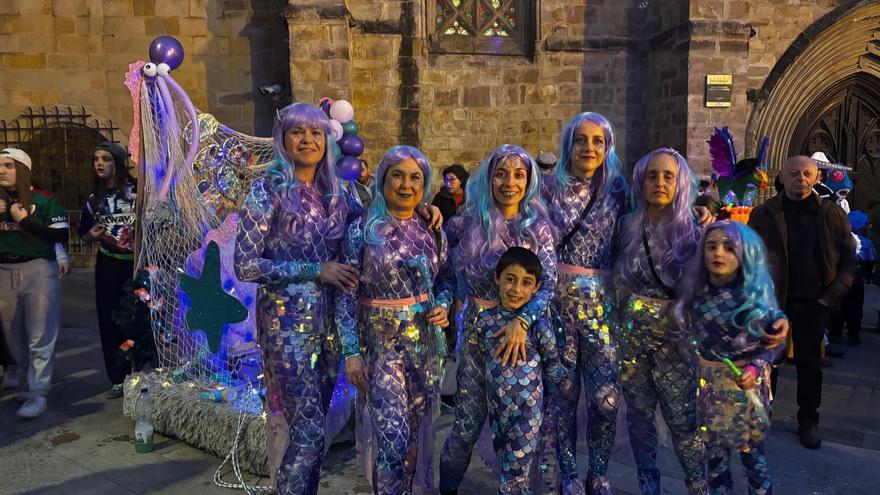 Enkarterri quiere enfundarse  el disfraz pese al mal tiempo