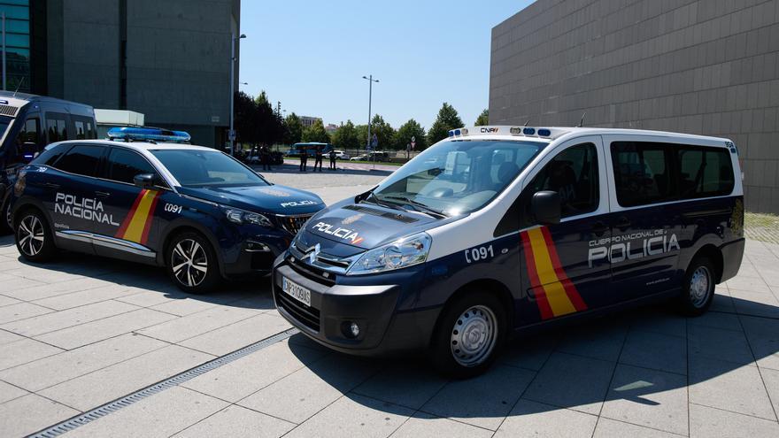 Tres detenidos en Pamplona por robar con violencia una cadena de oro valorada en 500 euros