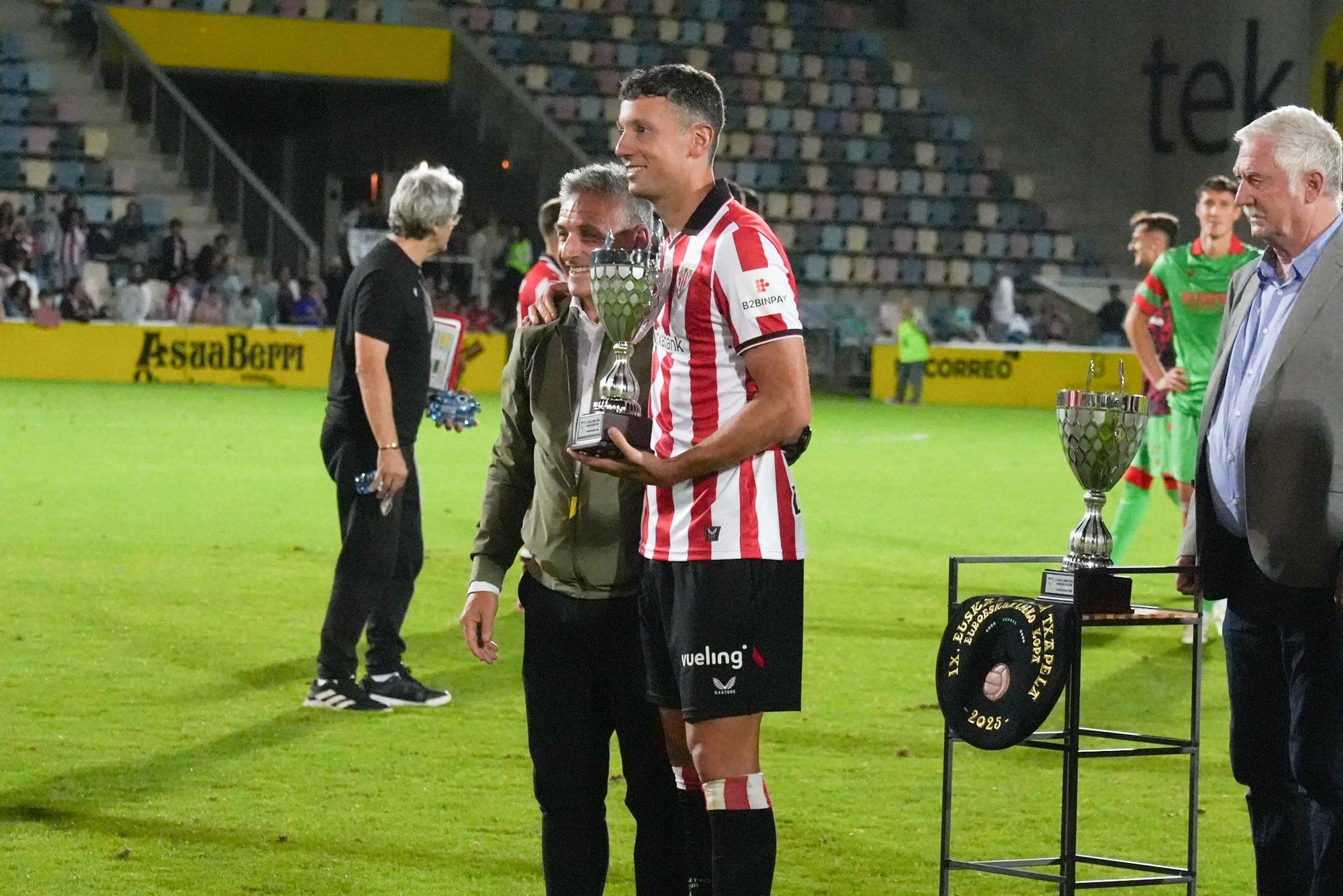 Fotos de la Euskal Herria Txapela entre Osasuna y Athletic