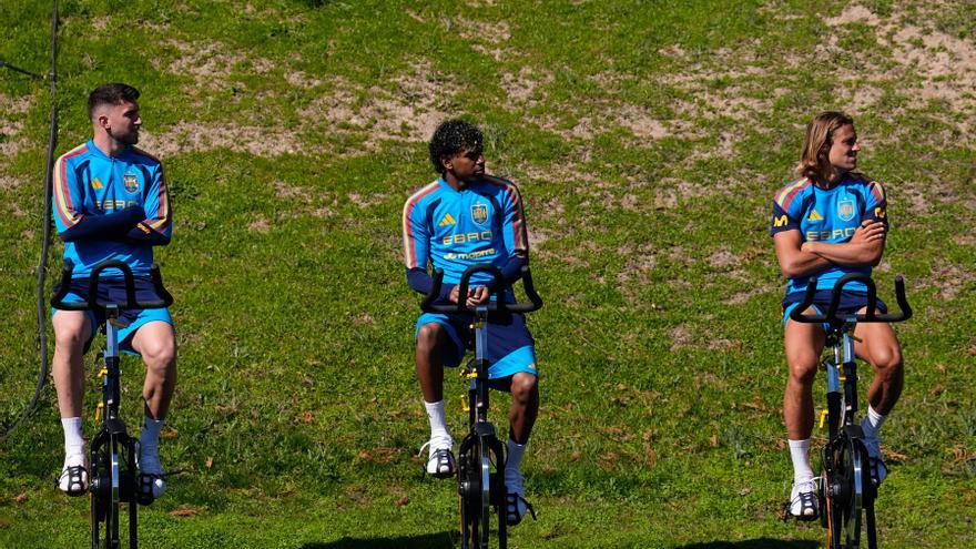 Laporte no entrena con España por precaución