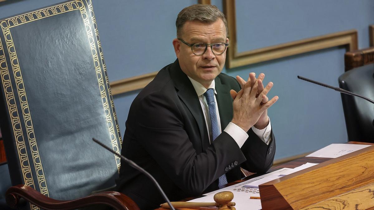 El primer ministro finlandés, Petteri Orpo, trasladó ayer su programa al Parlamento.