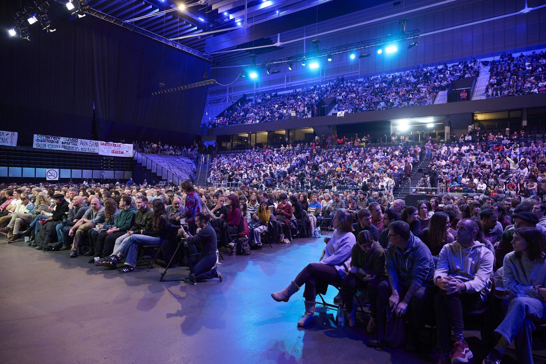 Navarra Arena, jendez lepo Nafarroako Bertsolari Txapelketa 2025-eko finalean