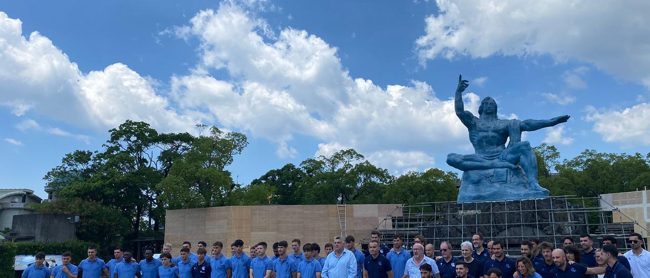 La Real visita el Museo de la Bomba Atómica de Nagasaki