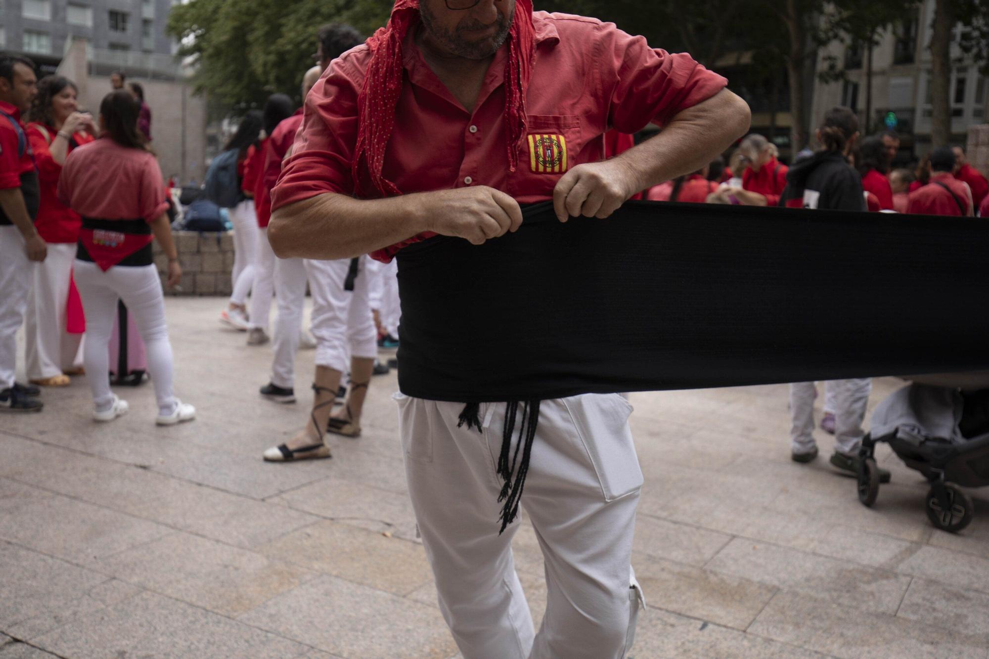 En imágenes: La Plaza Nueva de Vitoria acoge una gran Diada Castellera