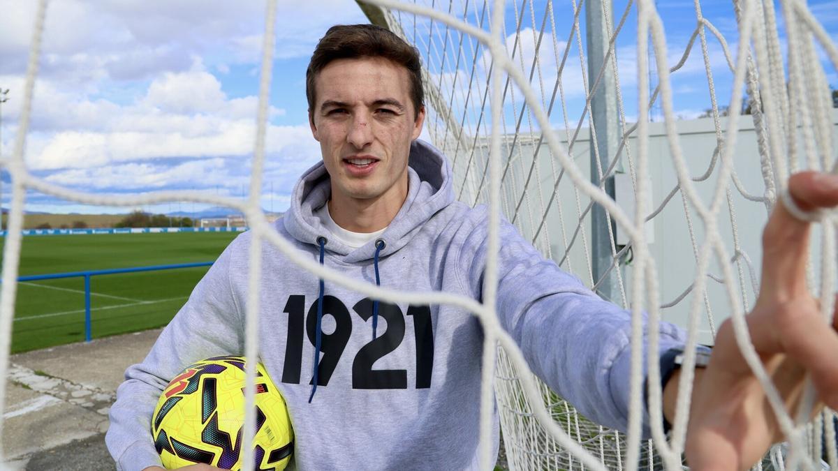 Entrevista con el defensa del Deportivo Alavés, Jon Pacheco.