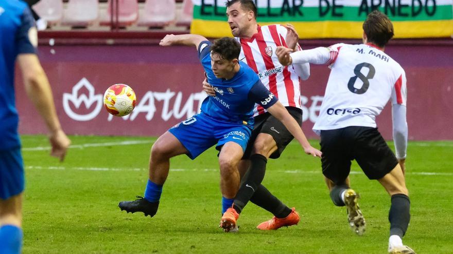 El Amorebieta paga el tino  de la UD Logroñés