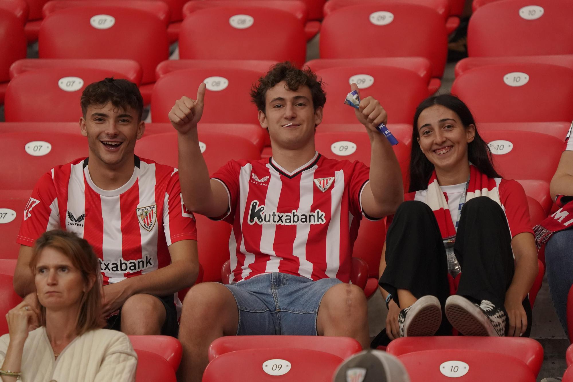 En imágenes: ¿Has estado en San Mamés viendo el Athletic-Sevilla? Búscate en nuestra galería