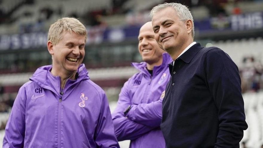 Mourinho: &quot;He vuelto a mi hábitat natural&quot;