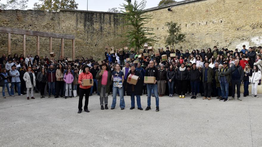 Ehundaka ikasle batu ziren Tafallan Errigoraren kanpaina berriari abiada emateko