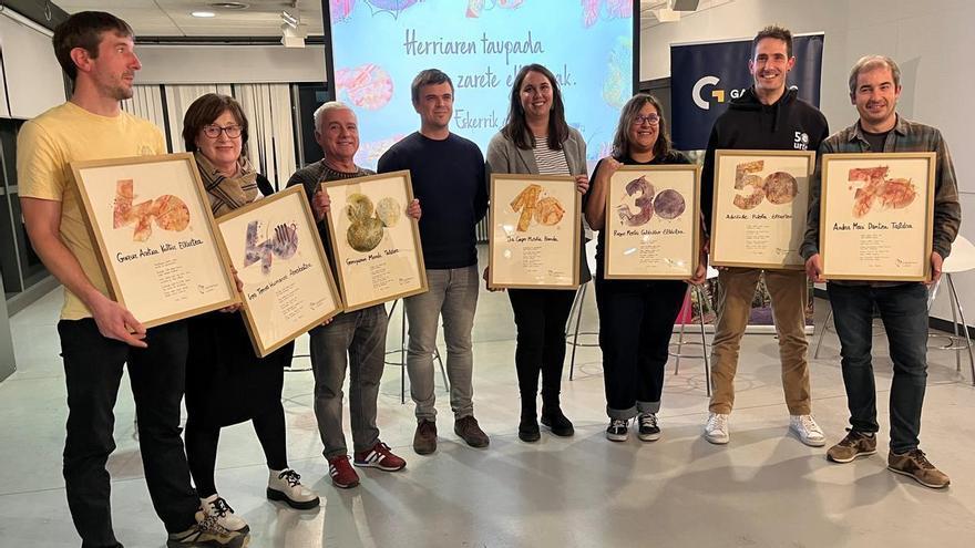 Galdakao reconoce a siete entidades locales que están de aniversario