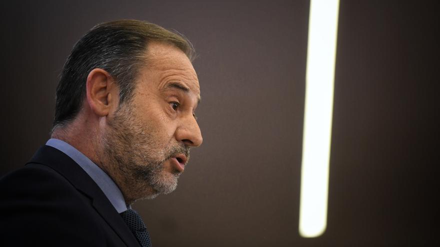 El TS insta a Ábalos a elegir nuevo abogado y obliga al anterior a asistir a la vista sobre su continuidad en prisión