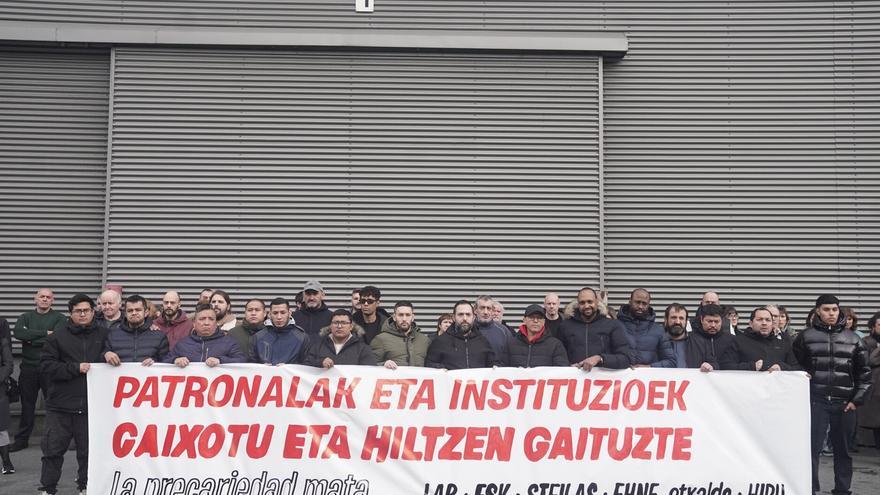 Protestan por la muerte de un trabajador en Estaños Matiena de Zumaia