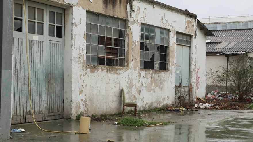 Iñaki García Calvo exige un plan urgente para el cierre de todas las lonjas okupadas