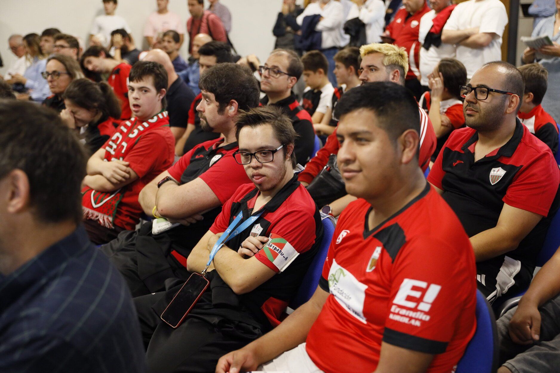 En imágenes: un canto a lo más cercano desde Derio en los DEIA Laboral Kutxa Hemendik Sariak