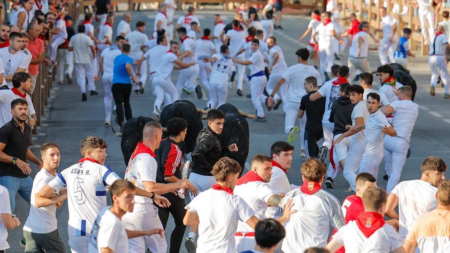 Fotos del tercer encierro de fiestas de Tafalla 2026