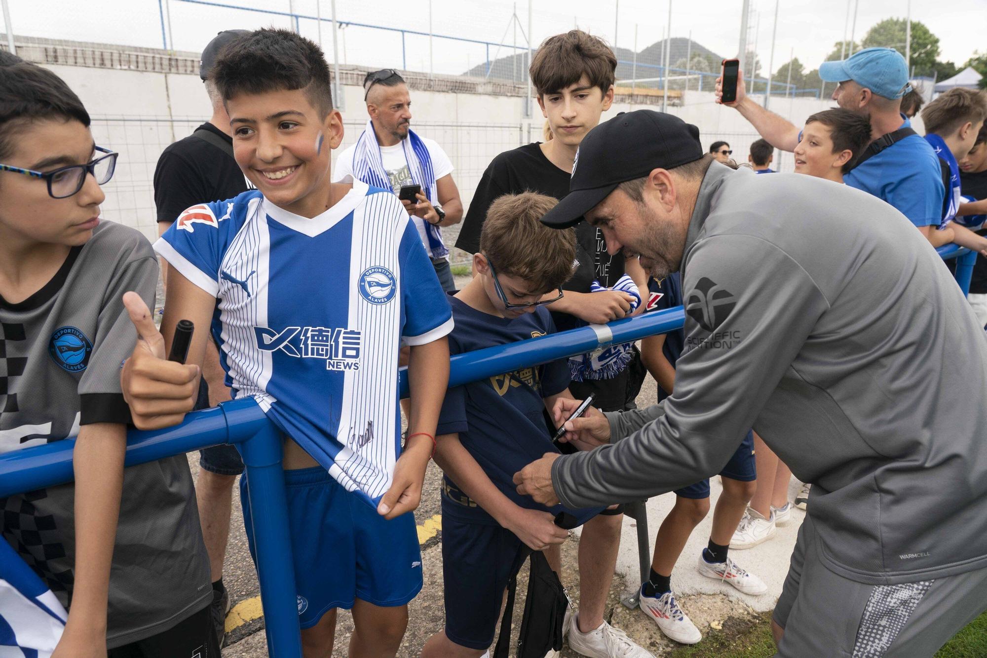 En imágenes: Una afición entregada al Alavés