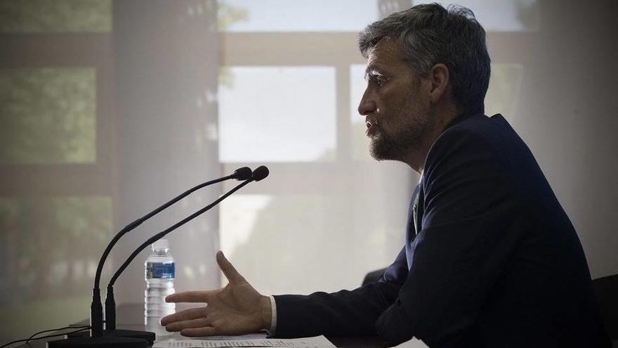 Carlosena alerta de una plantilla de profesores envejecida y desmotivada.