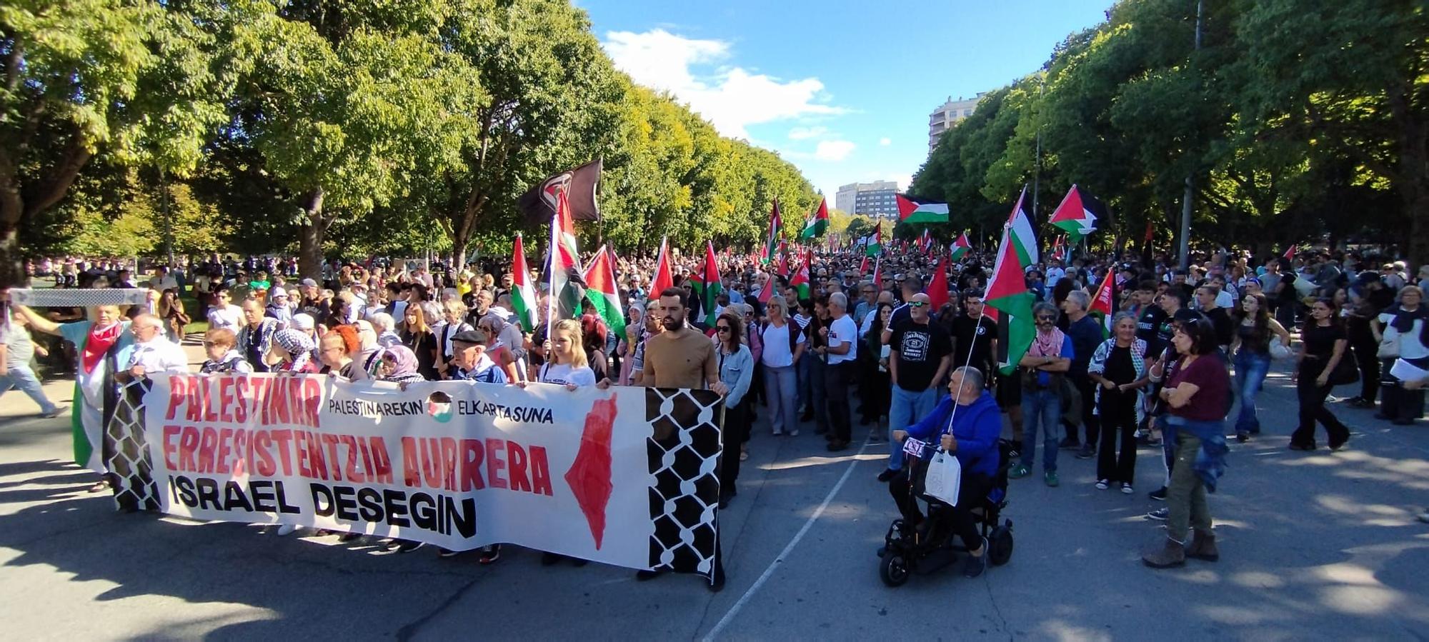Gran manifestación en Pamplona contra el genocidio en Palestina