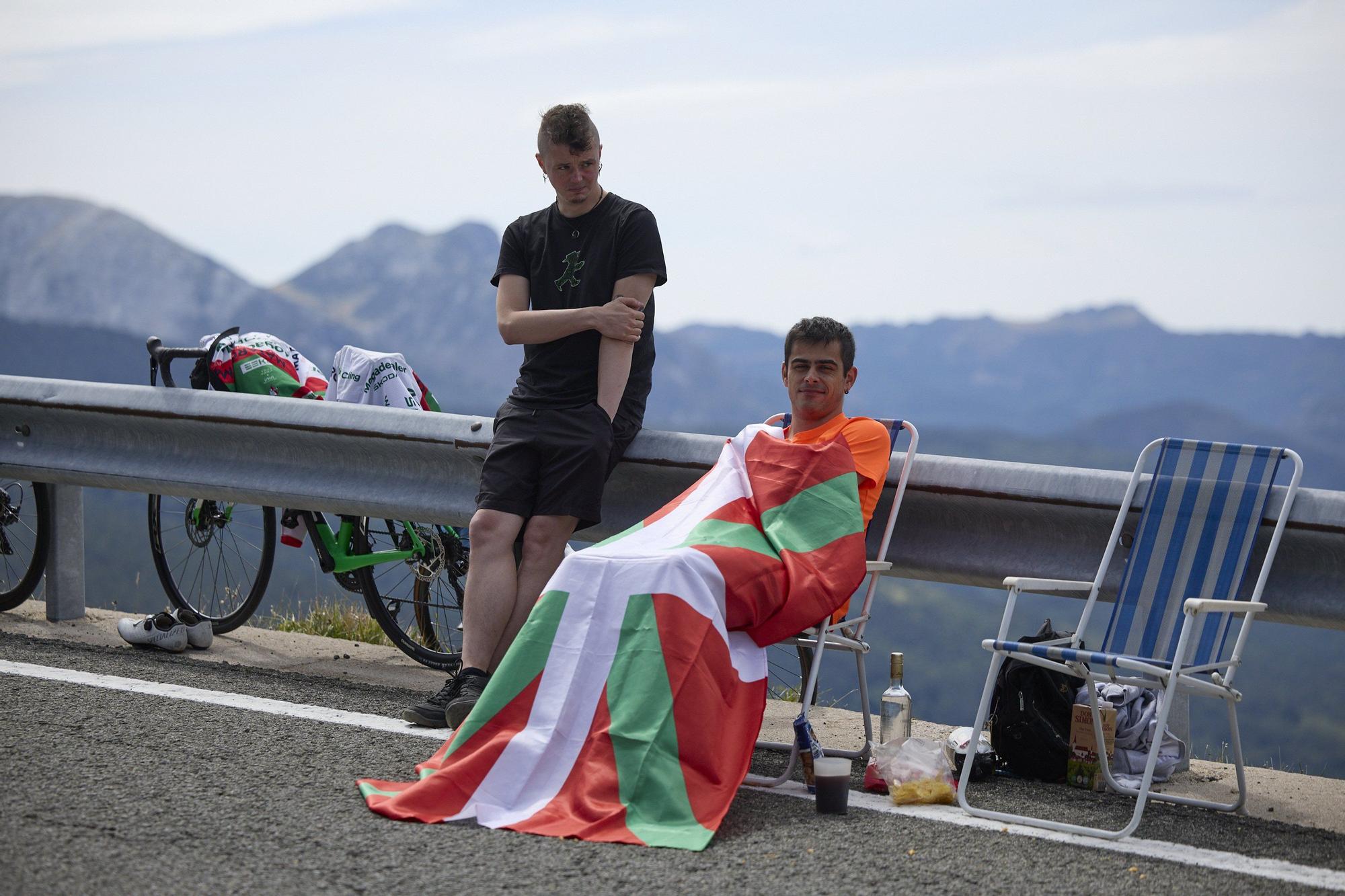 Fotos de la etapa navarra de La Vuelta 25 entre Sendaviva y Larra - Belagua