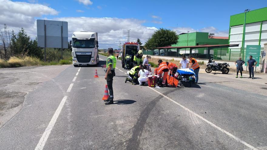 Dos heridos en una colisión entre un coche y una moto en Valtierra