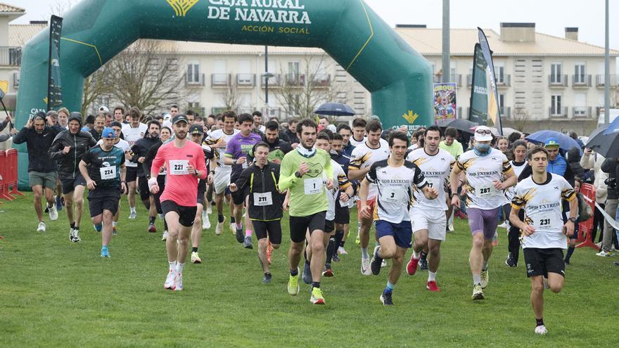 Más de 300 personas participan en una carrera solidaria contra las agresiones sexuales en menores en Cizur Menor