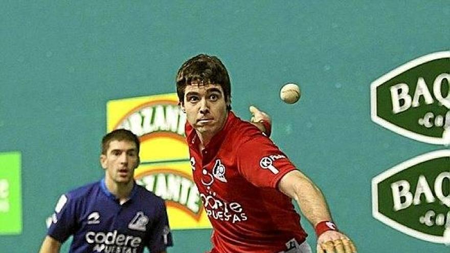 Aitor Mendizabal y  Xabier Tolosa caen de pie