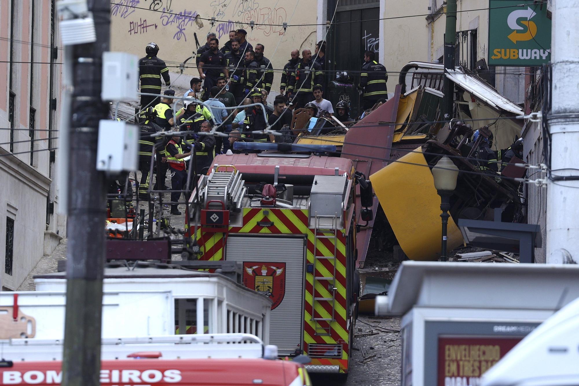 15 muertos en el descarrilamiento del Elevador de Gloria en Lisboa