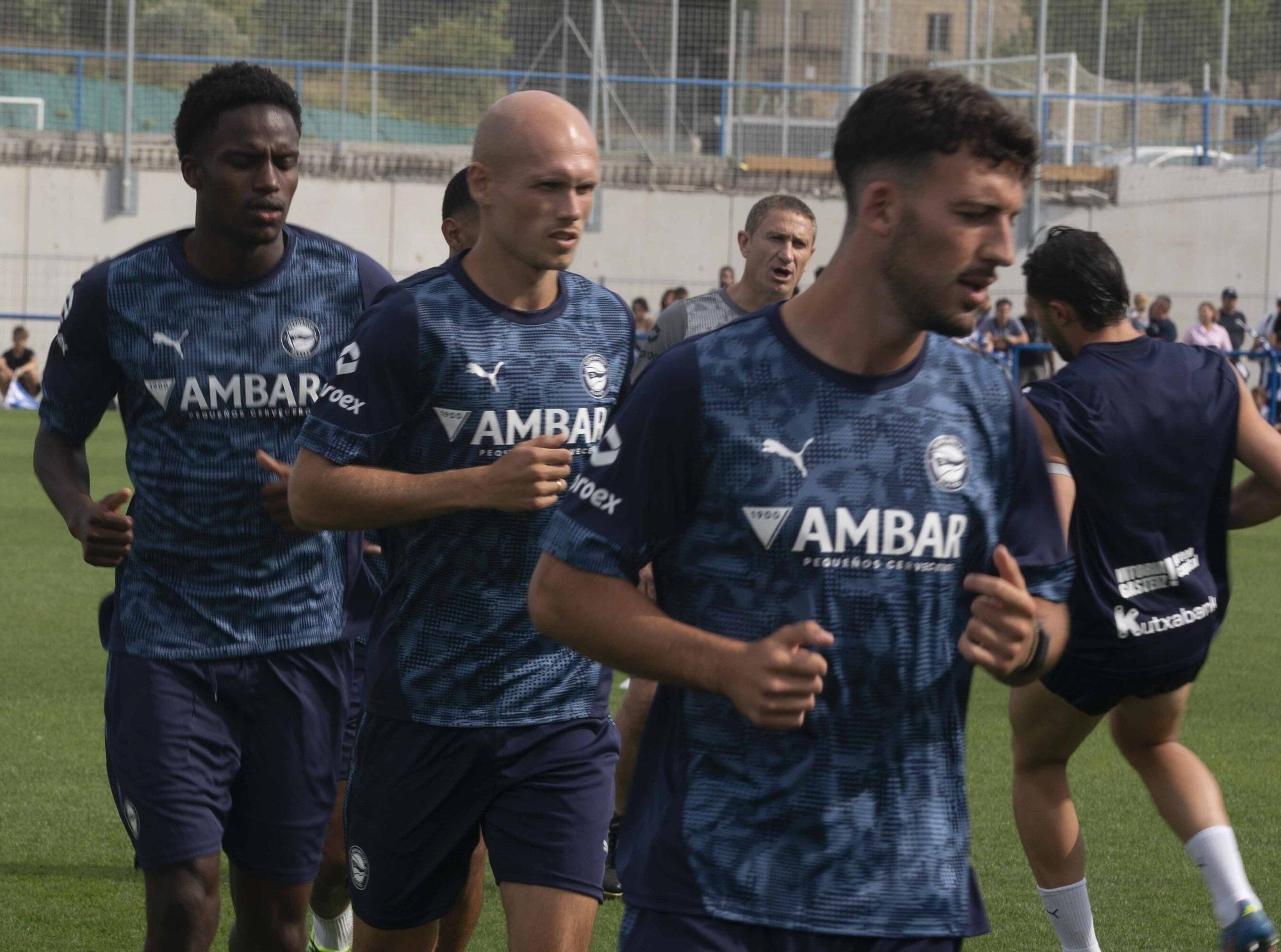 En imágenes: Una afición entregada al Alavés