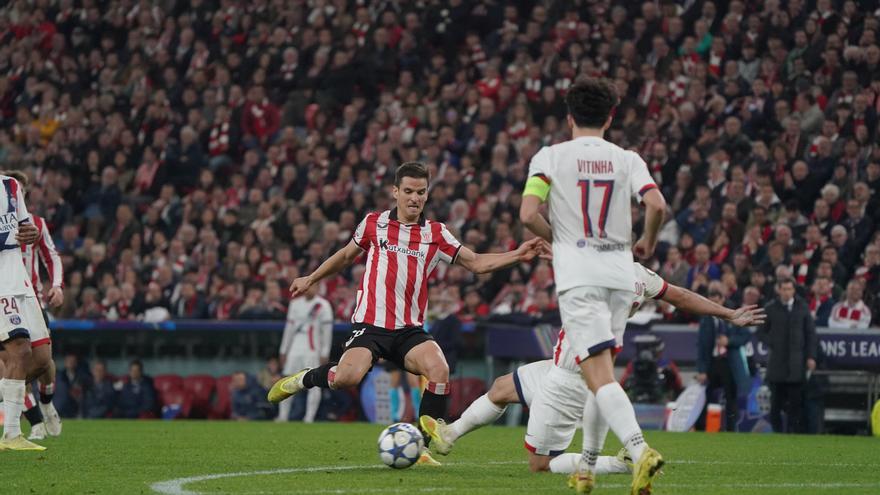 El Athletic tira de orgullo ante el campeón