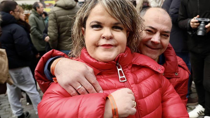 En imágenes: Reparto de pulseras por la discapacidad