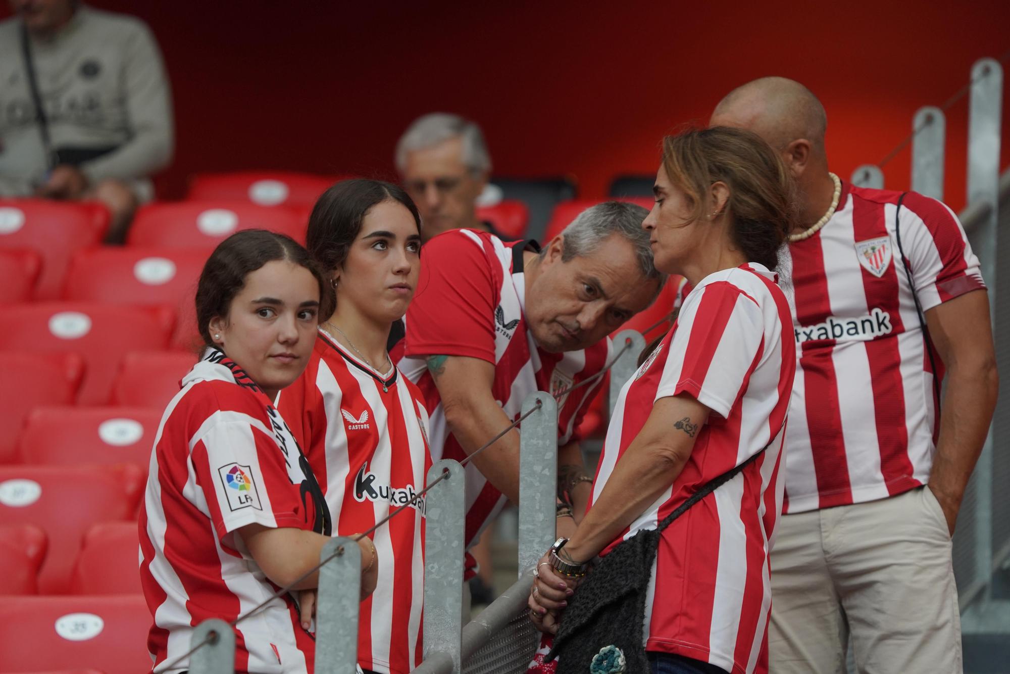 En imágenes: ¿Estás en San Mamés viendo el Athletic - Rayo? Búscate en nuestra galería