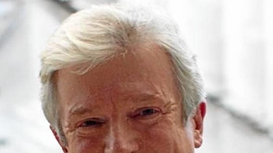 La BBC nombra como director a Tony Hall, un periodista veterano