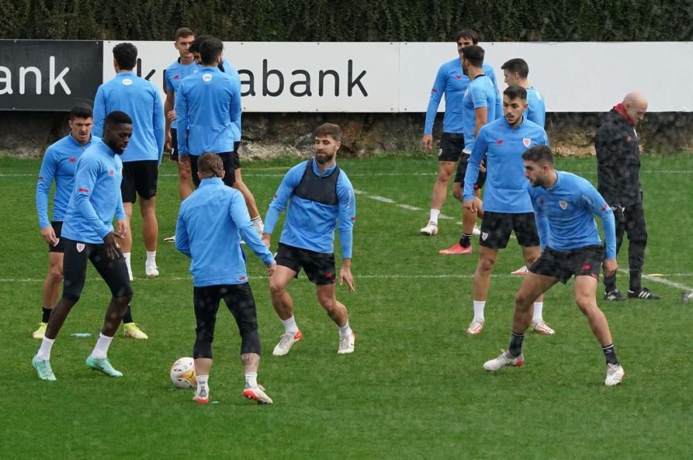 Entrenamiento del Athletic en Lezama.