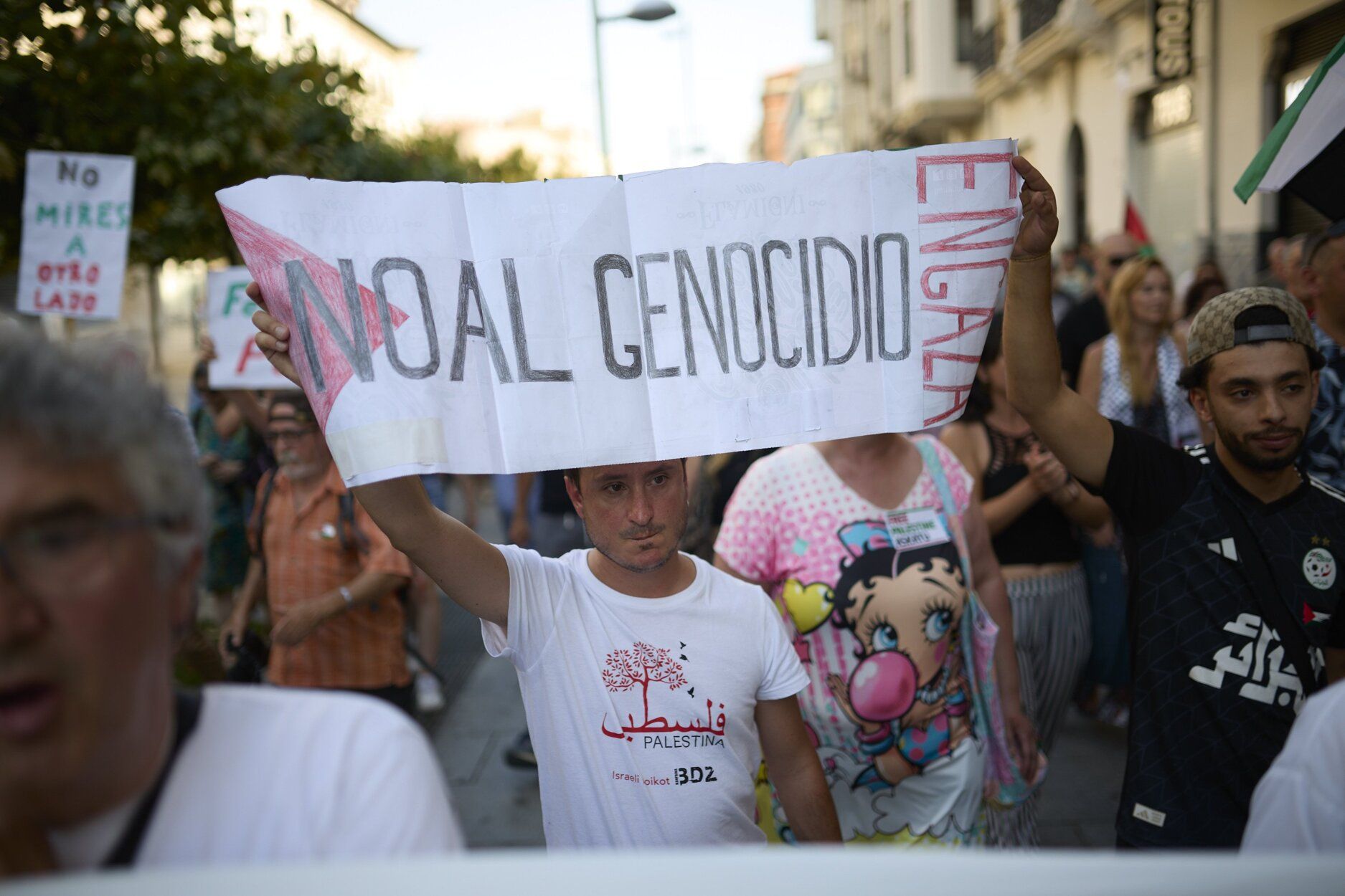 Fotos de la manifestación de Yala Nafarroa en Pamplona