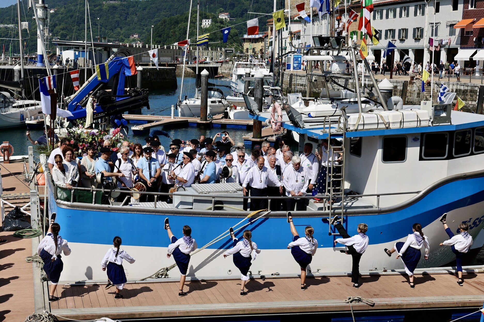 La procesión virgen del Carmen en el Barco Isturiz