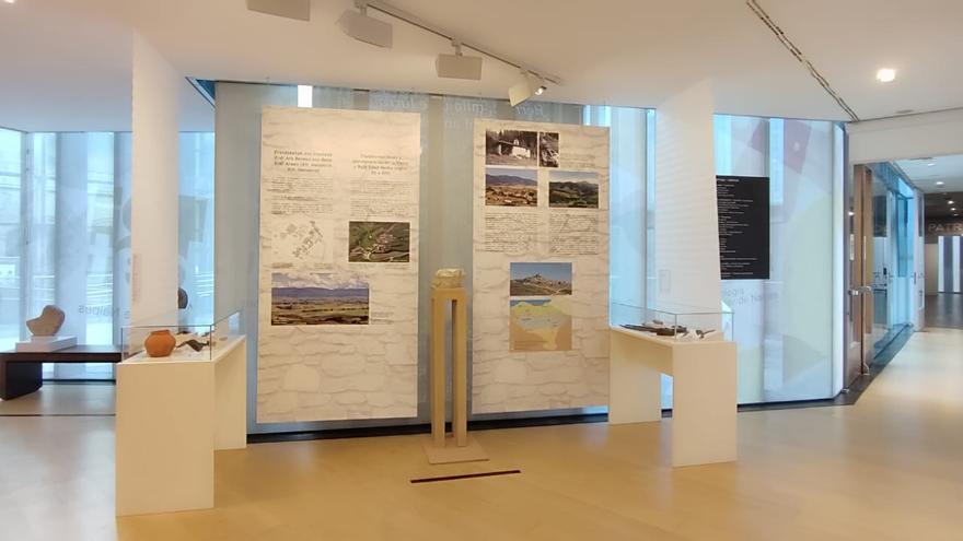 Una muestra repasa en el Bibat la evolución de las aldeas de Álava del siglo VIII al XI