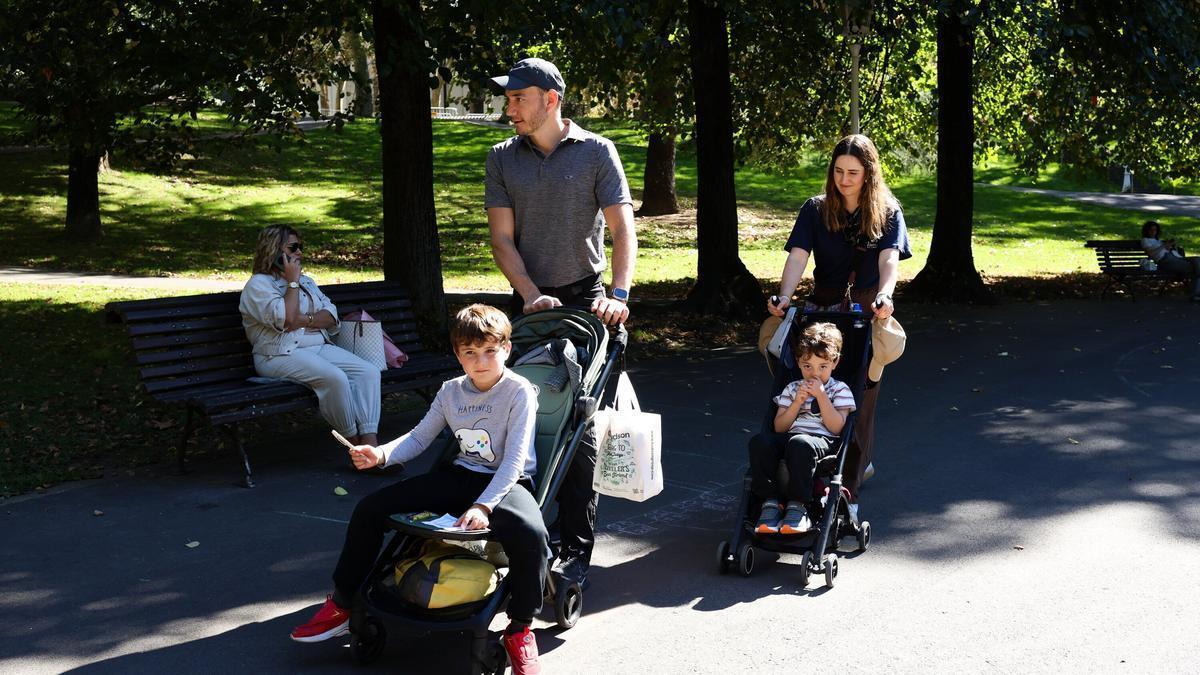 Ayudas a las familias con hijos para la conciliación de la vida personal, familiar y laboral.