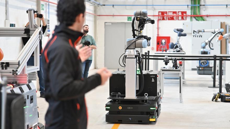 Tecnalia entra en una nueva dimensión: “Alexa, fabrica un autobús”