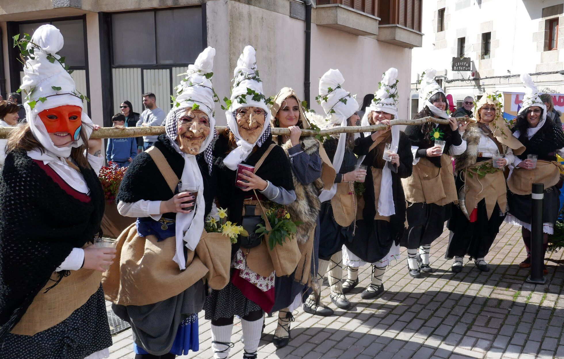 La magia del carnaval transforma Lekunberri