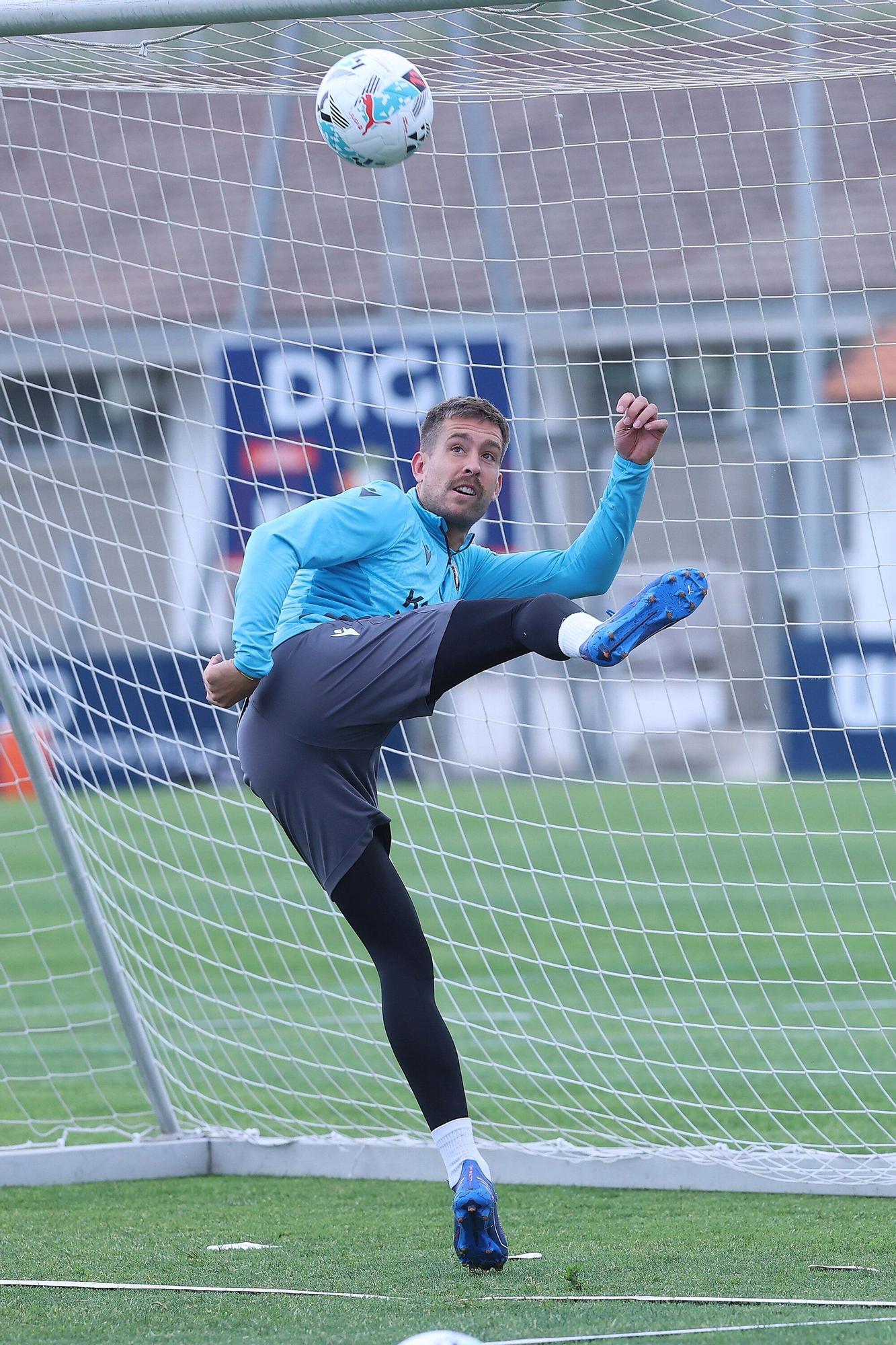 Entrenamiento de Osasuna a dos días del partido ante el Espanyol en Barcelona