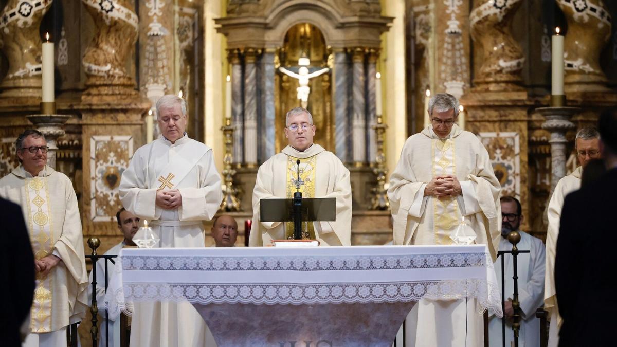 Procesión de autoridades en Azpeitia con motivo de San Inazio Bigarrena