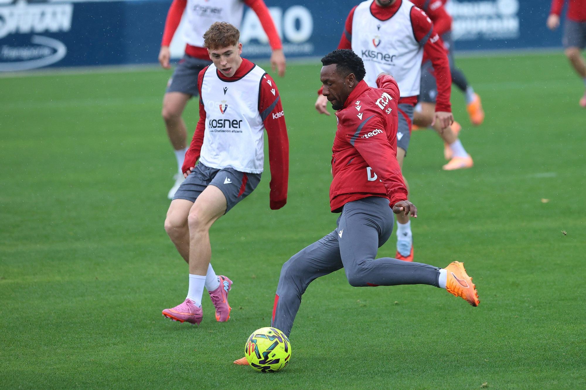 Entrenamiento de Osasuna previo al viaje a Sevilla