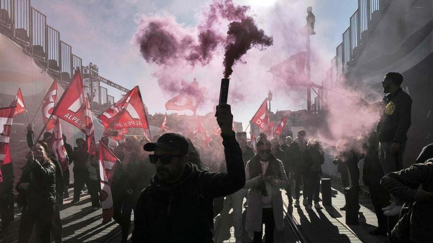 Pentsioen erreformaren aurkako bigarren protesta masiboa Frantzian