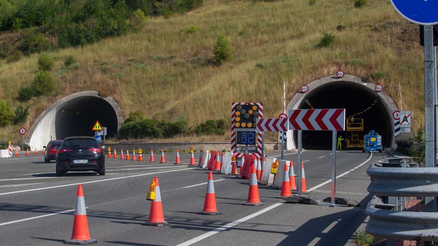 4,39 millones para renovar el firme de la Ronda de Pamplona, los túneles de Ezkaba y la A-68