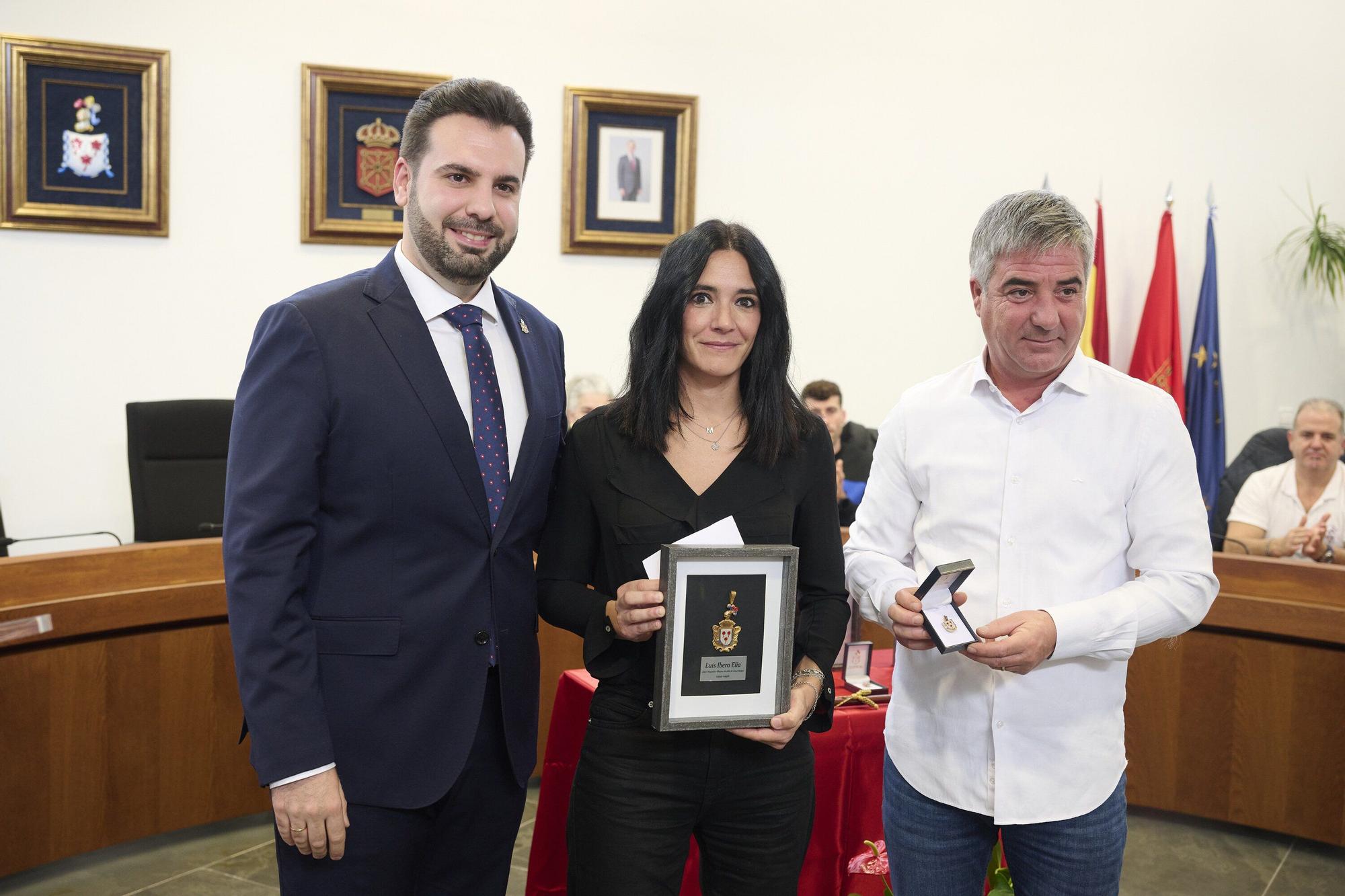 Homenaje a los tres exalcaldes de Zizur Mayor