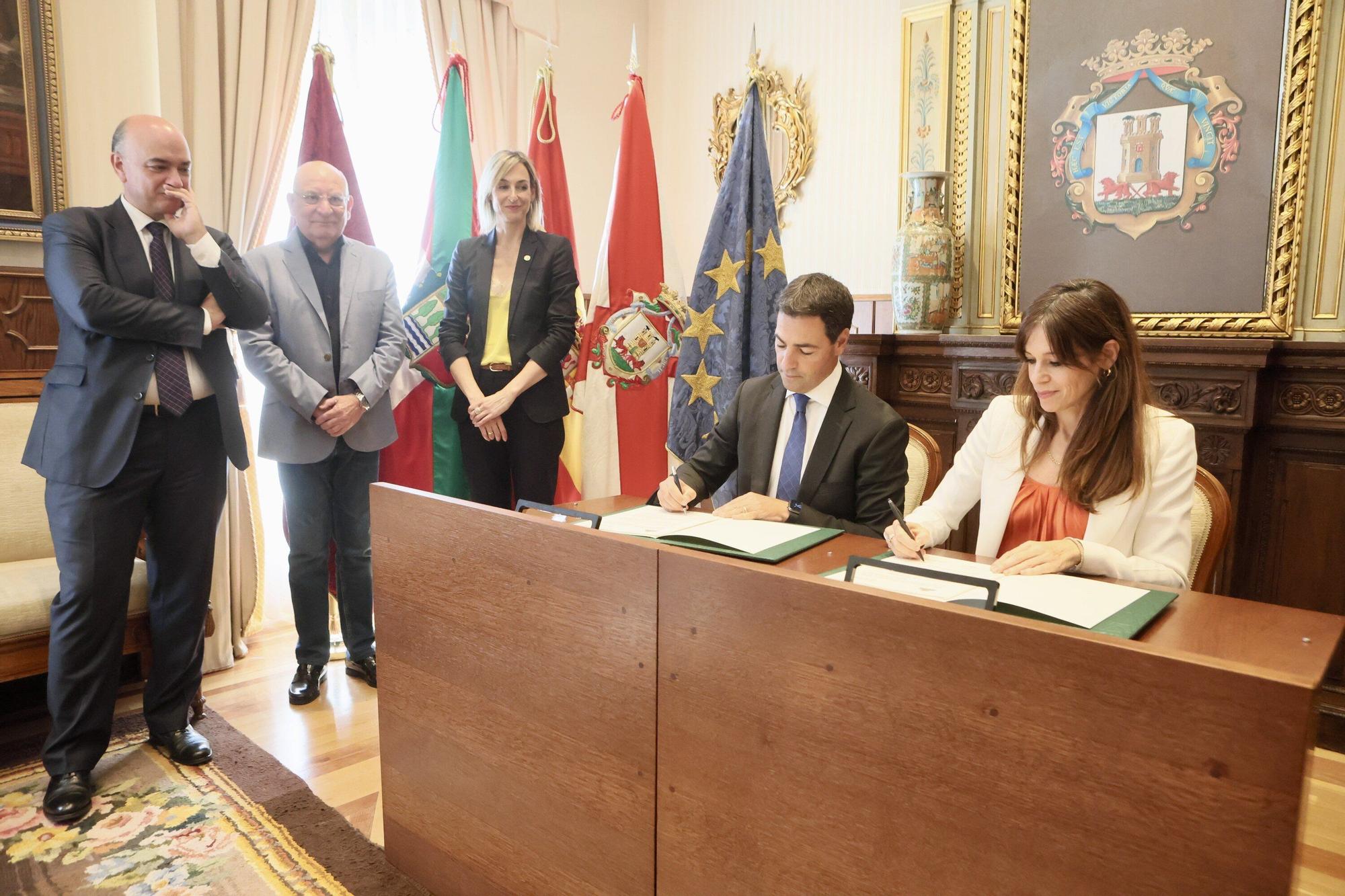 En imágenes: Vitoria y Lakua sellan el nuevo canon de capitalidad