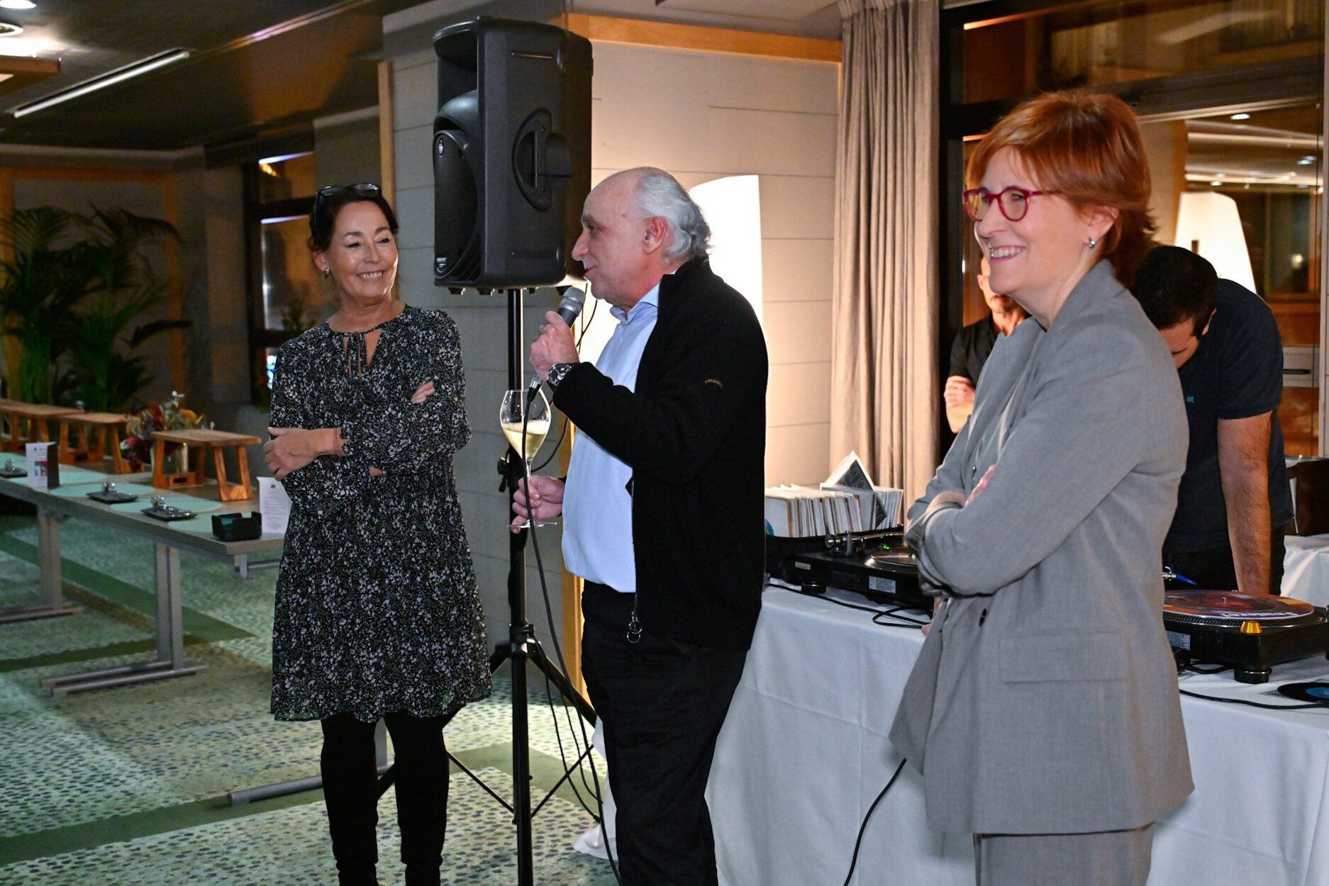 Brindis de Navidad del mundo publicitario