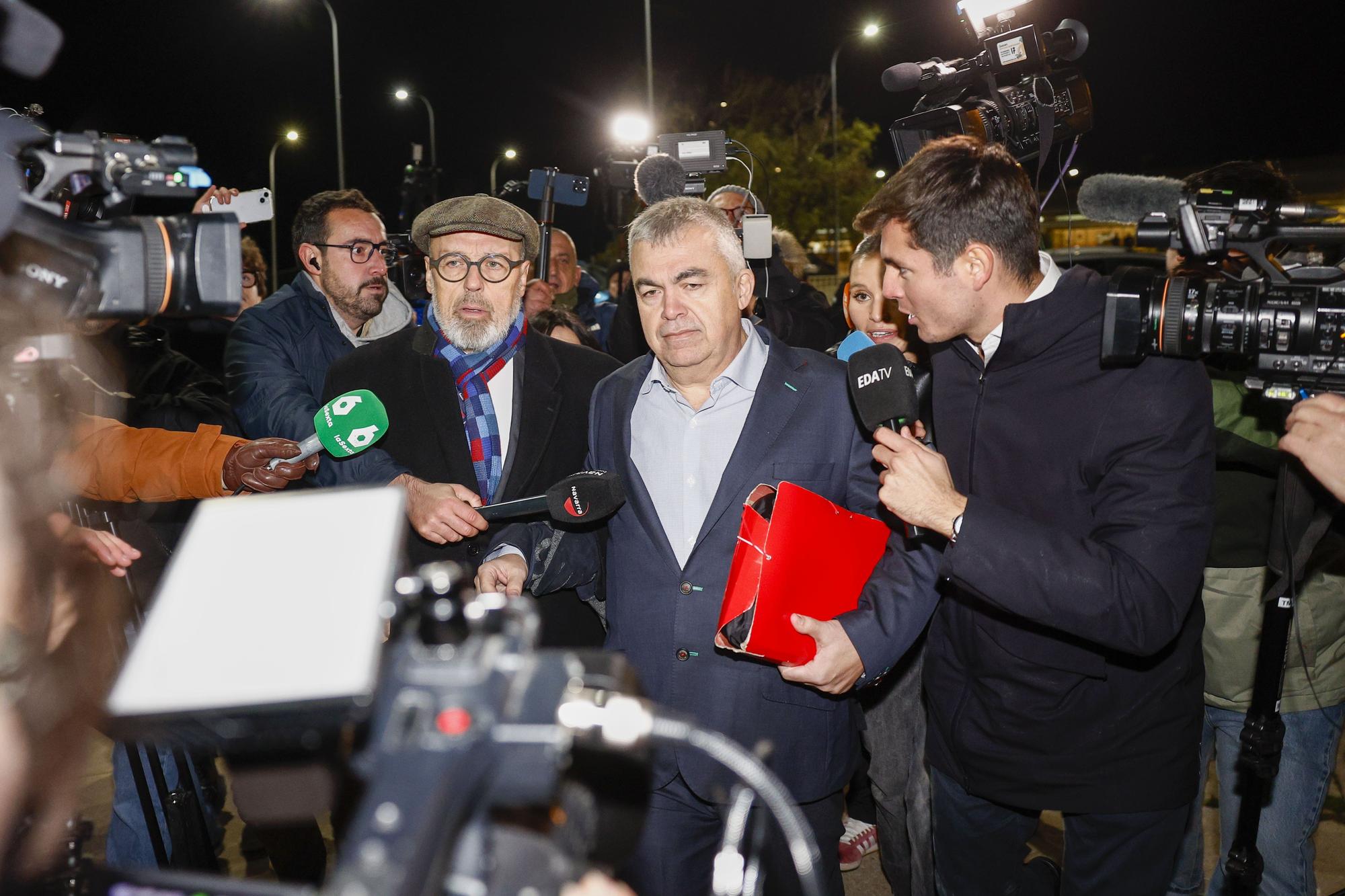 Fotos de la salida de Santos Cerdán de la cárcel de Soto del Real