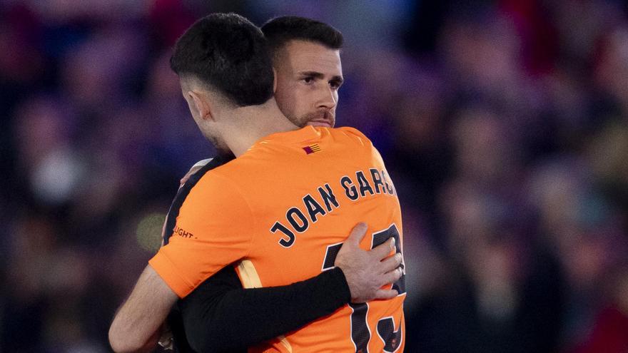 Unai Simón, “muy poco orgulloso” tras la goleada en el Camp Nou